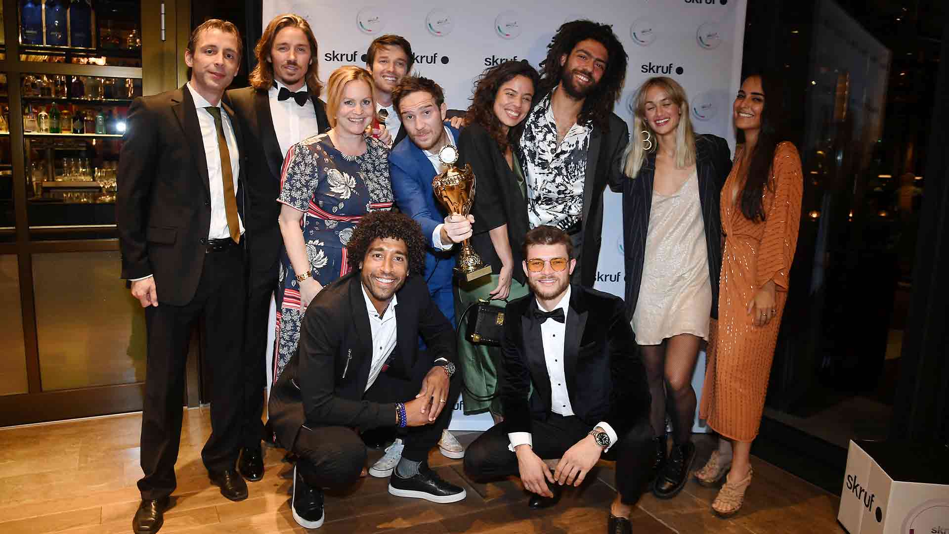 Exklusiver Casino Abend mit vielen VIP Gamblern, darunter Patrick Schwarzenegger und Frederick Lau