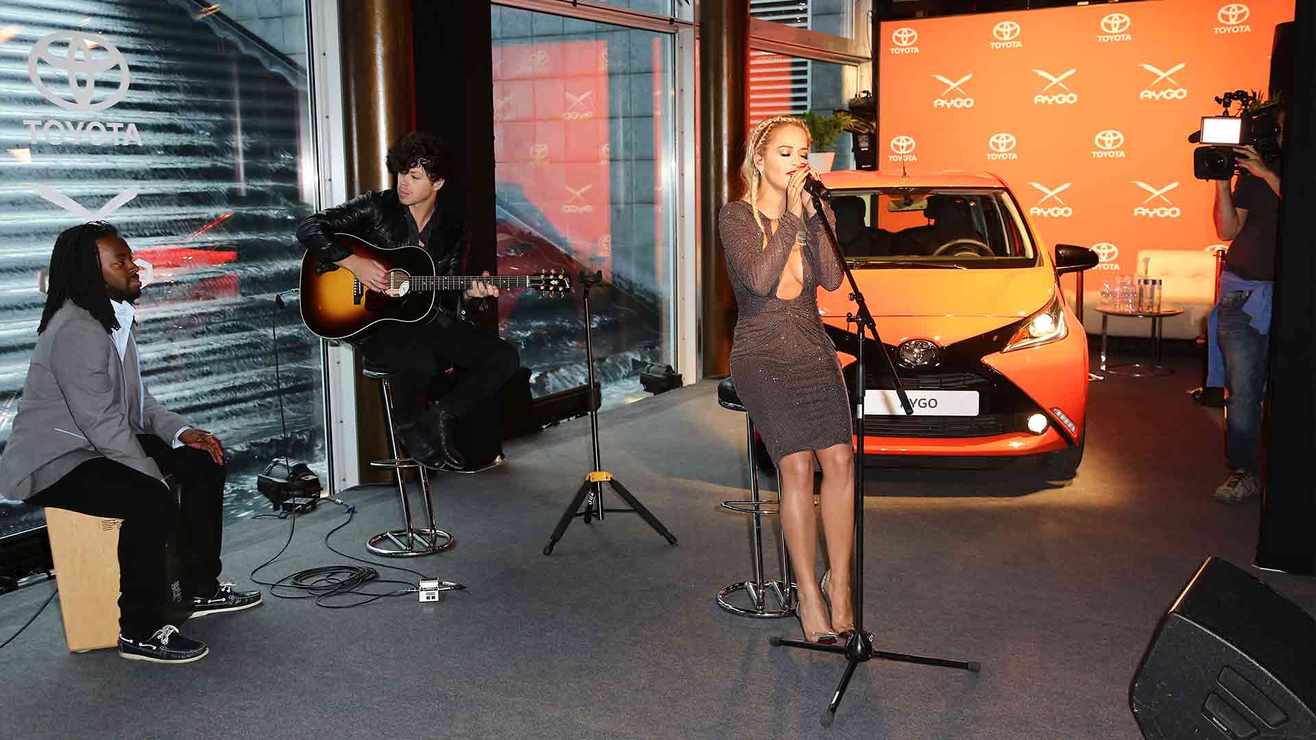 Pre-Launch des neuen Toyota Aygo mit Rita Ora am Begin ihrer Karriere