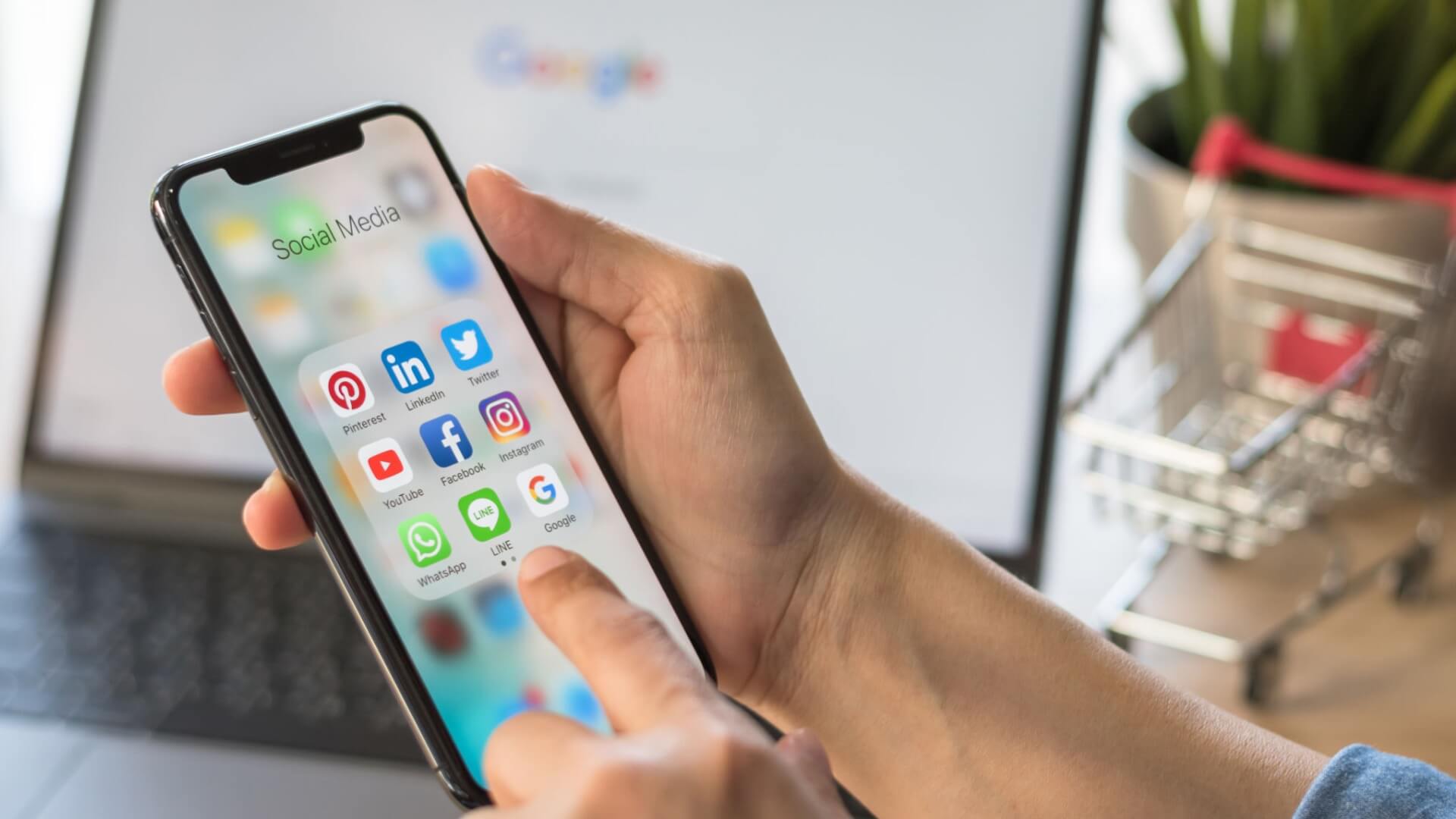 Professionelles Social Media Community Management | für eine erfolgreiche Performance auf ihren Social Media Plattformen Professionelles Social Media Community Management | für eine erfolgreiche Performance auf ihren Social Media Plattformen